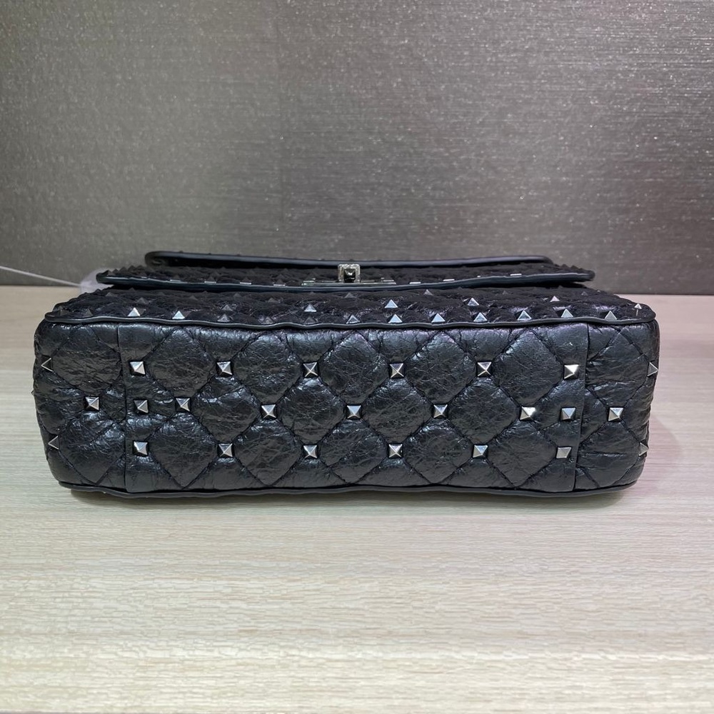 VALENTINO MEDIUM ROCKSTUD LEATHER CHAIN BAG - Picture 10 of 14